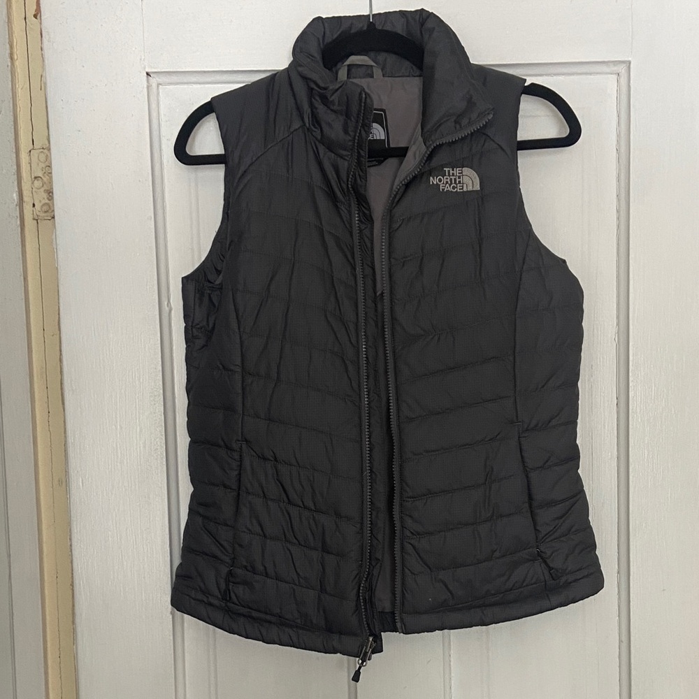 The North Face Women's Charcoal Quilted Vest